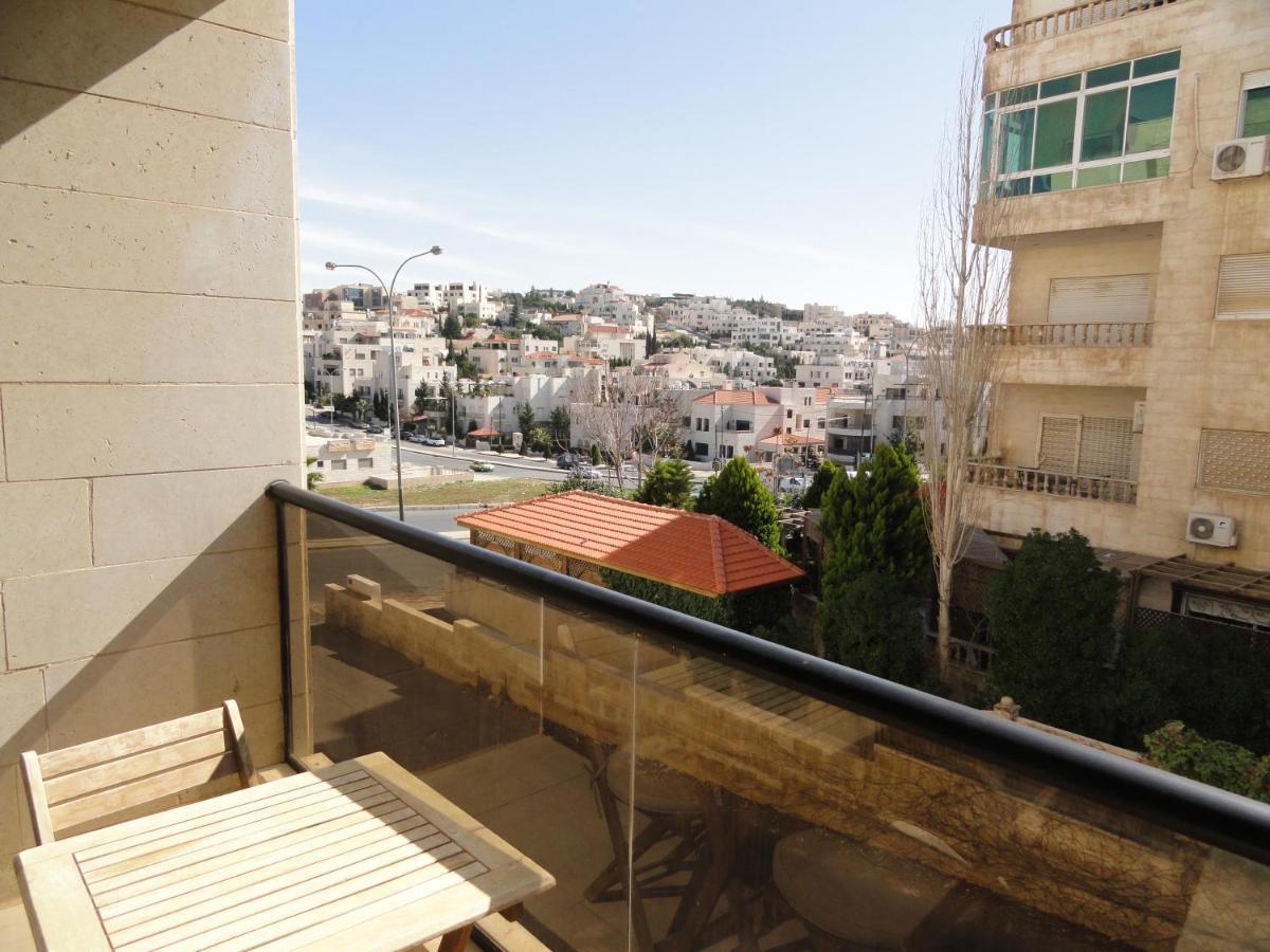 Dair Ghbar Apartment อัมมาน ภายนอก รูปภาพ